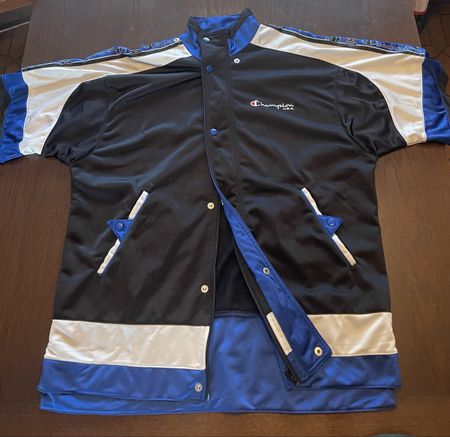 Champion outfit M