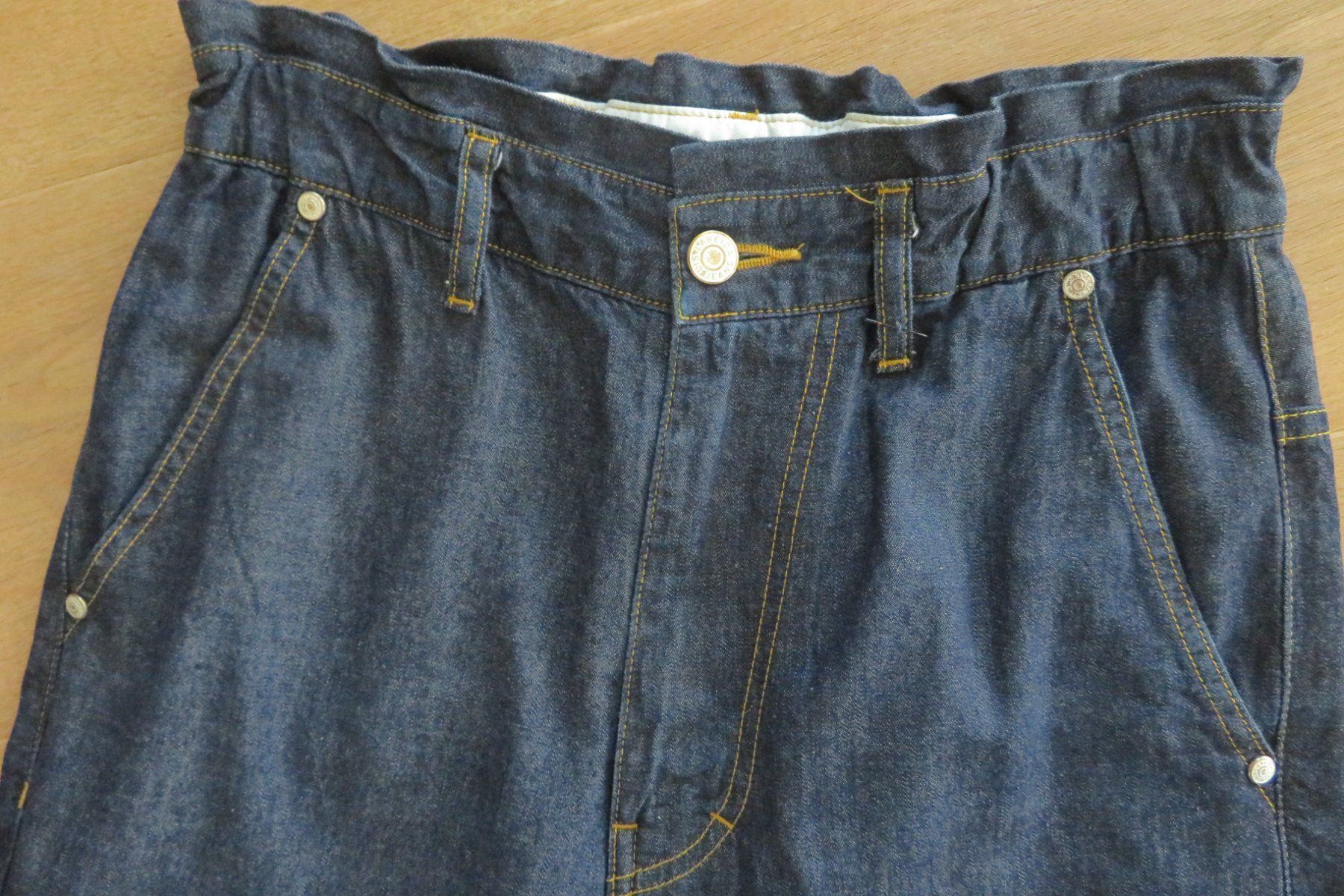 Lis Lareida Jeans: LIS LAREIDA Lou Jeans Grösse 34 – Nuovo (secondo la descrizione) da Wil ZH venduto da Tamagy 1