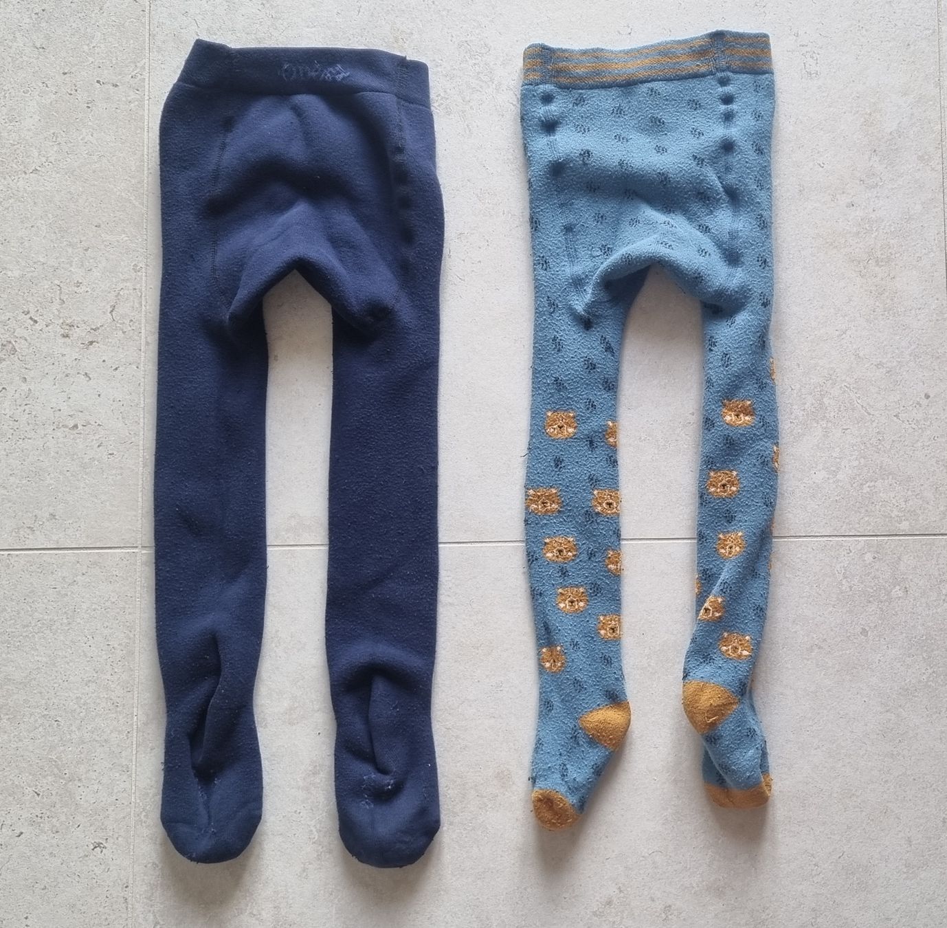 Altro abbigliamento per bambino: 2 Thermostrumpfhosen Gr. 98/104 – Usato da Champlan venduto da acr_kkd5 2