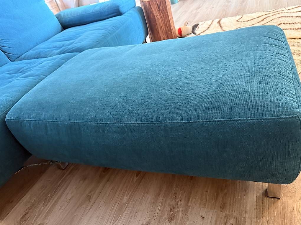 Divani: 2er Sofa mit Stoffbezug und Hocker – Usato da Schlatt TG venduto da Rusty0 3