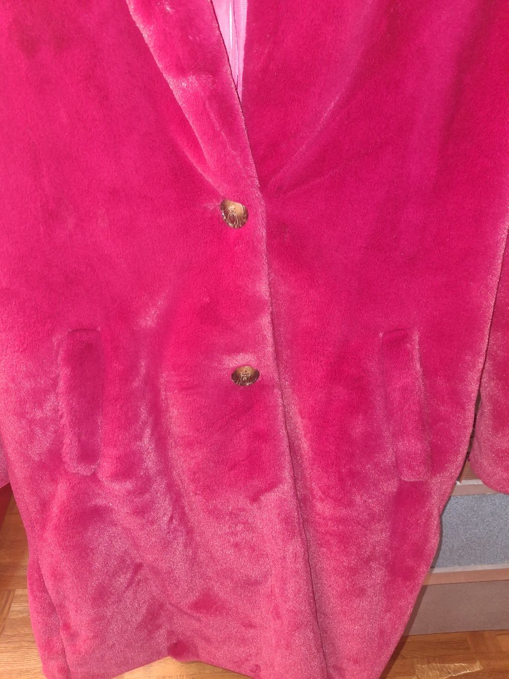 Cappotti: Pinker Kunstfellmantel Six Angels Gr. S – Usato da Solothurn venduto da Mayla92 3