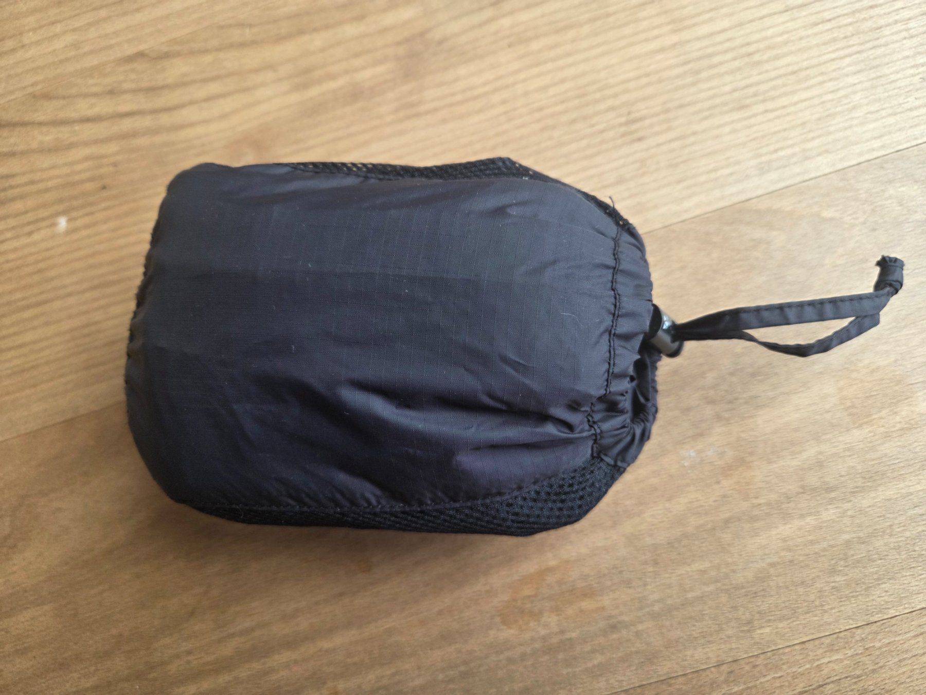 Vaude Pantaloni: Vaude Regenhose schwarz Grösse 38/S mit Packbeutel – Usato da Frauenfeld venduto da cor_5nxv 3
