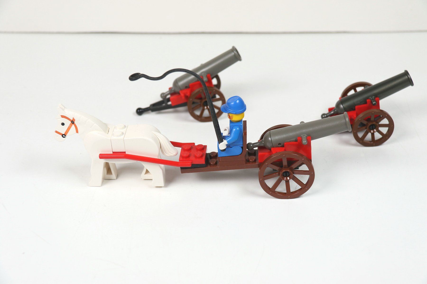 Lego Kit di costruzioni: 3 Kanonen - Lafette, Pferd und Soldat – Usato da Hettlingen venduto da Scholi99