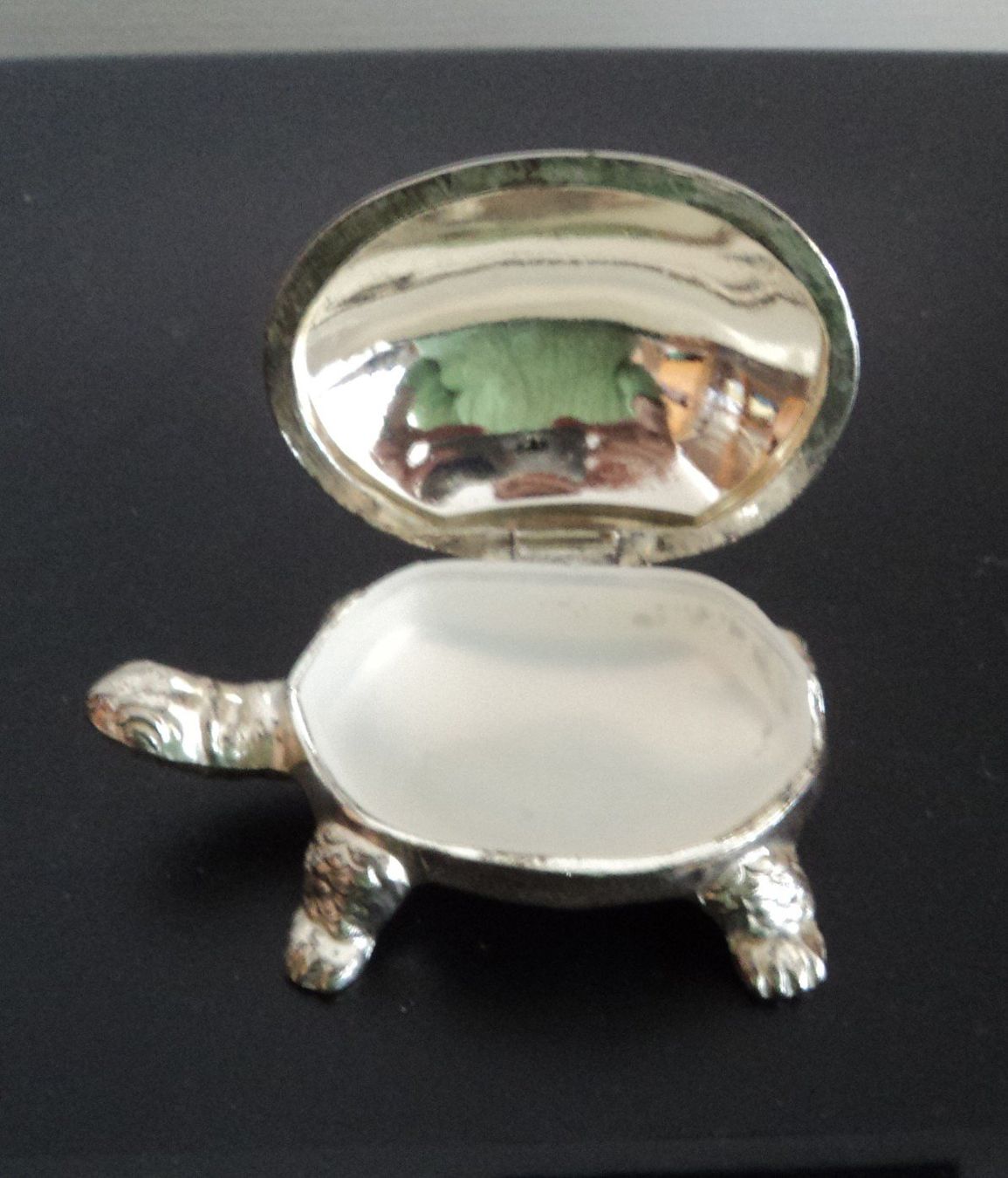 Contenitori & Simili: Vintage Schildkrotendose – Usato da Basel venduto da maripas17 3