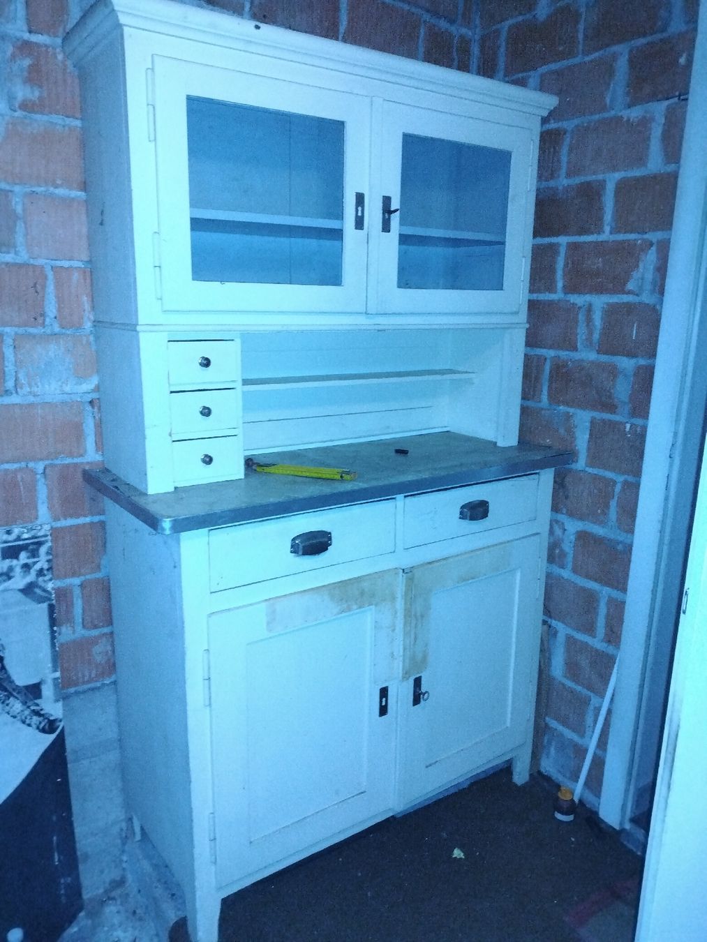 Credenze: vintage küchenschrank – Usato da Belp venduto da Guadalupe84