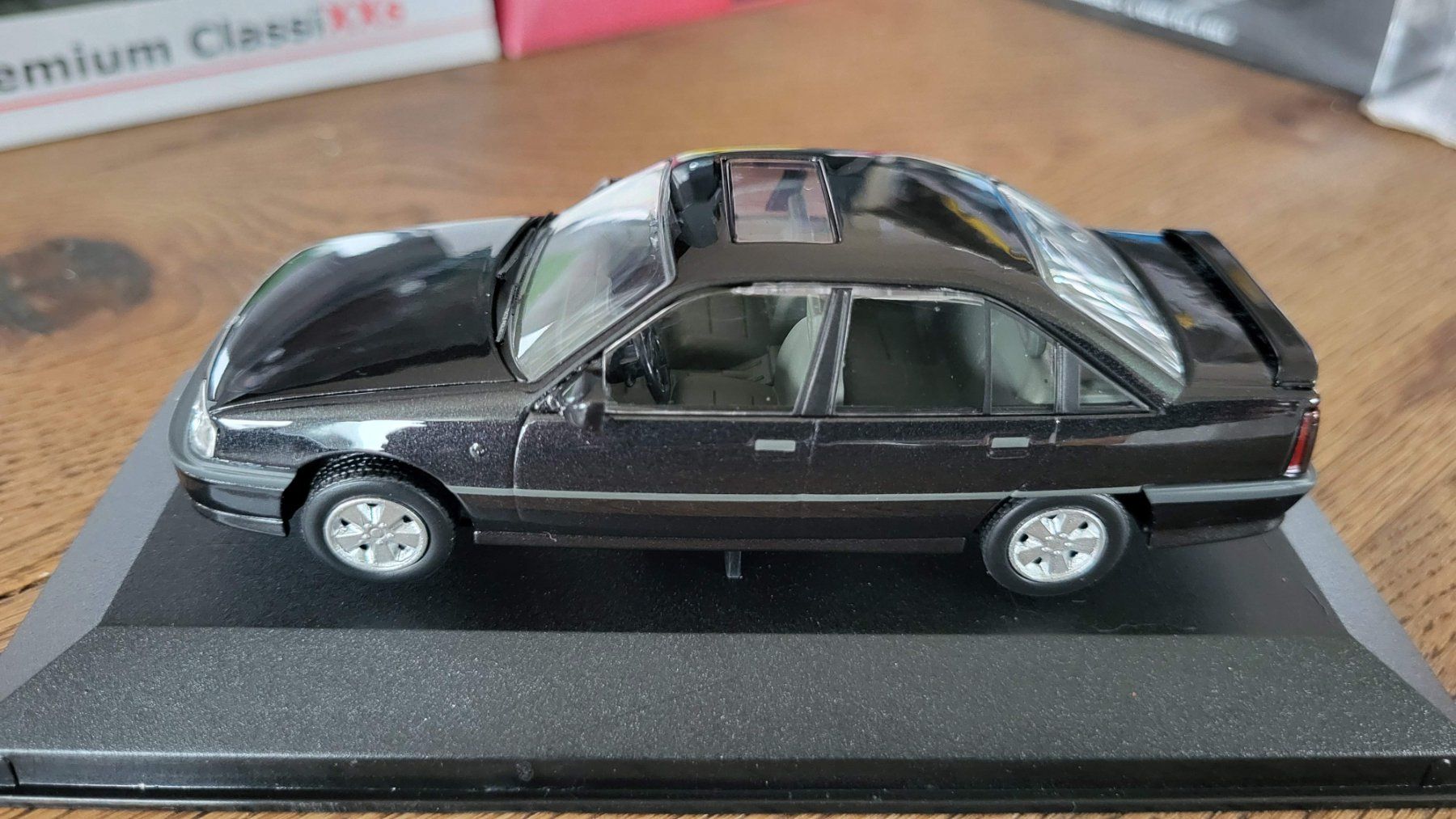 Corgi Toys Modellini d'auto: Opel Omega 3000 1:43 Corgi – Usato da Rothrist venduto da Juana5