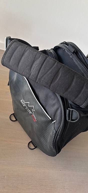 Zaini: Tankrucksack  – Usato da Herrenschwanden venduto da hortensia13 1