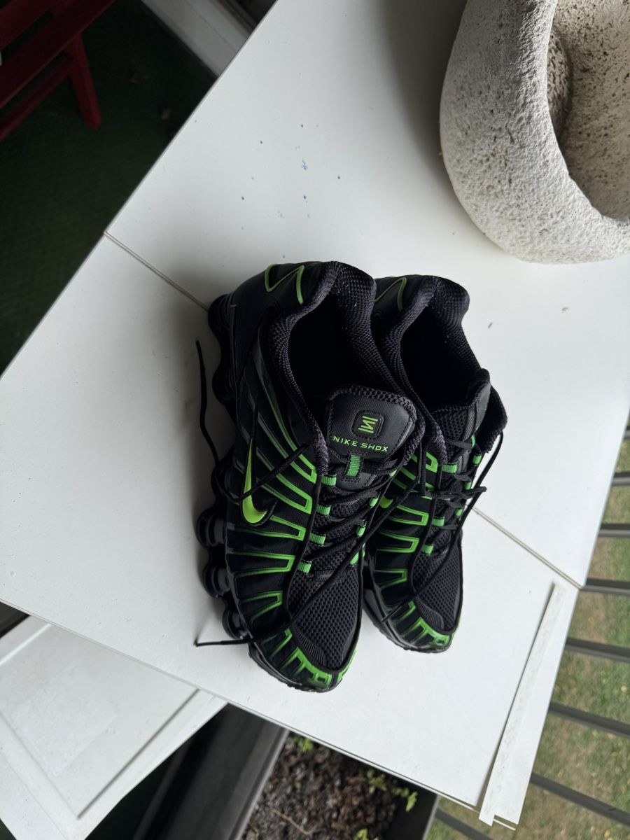Nike Herrenschuhe: Baskets Nike Shox Noir Vert T.45 – Neu (gemäss Beschreibung) aus Romanel-s-Lausanne von vituzzo02 4
