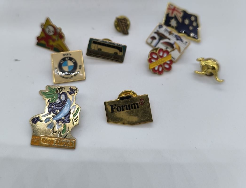 Placchette & Badge: Lot Pin 40 Stück – Usato da Rüti ZH venduto da Restwert_Rueti_ZH 2