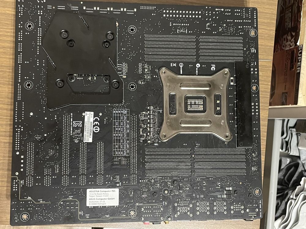 Bundle: ASUS Rampage V Extreme | i7-5960X | 32GB DDR4 RAM (Gebraucht ...