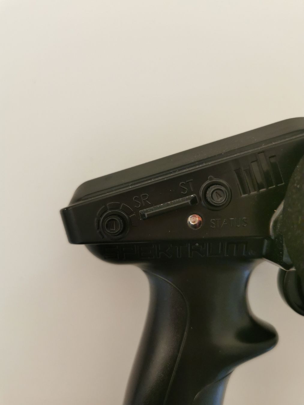Spektrum Commande à distance: Manette Spektrum Slt2.  – D'occasion à seigneux par Boyo12 2