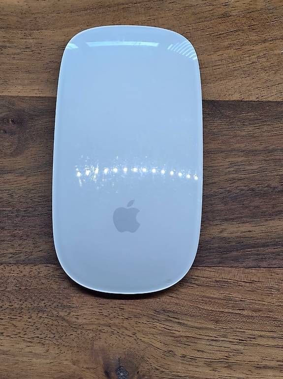 Maus: Apple Magic Mouse A1296 1. Gen Bluetooth – Gebraucht aus Dietlikon von Bonamesa
