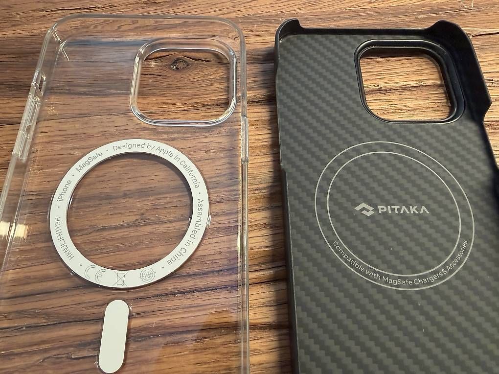 Cover & Protezioni schermo: iPhone 14 Pro Max Hüllen 2 Stk. – Usato da Schöftland venduto da Golf_R20 1