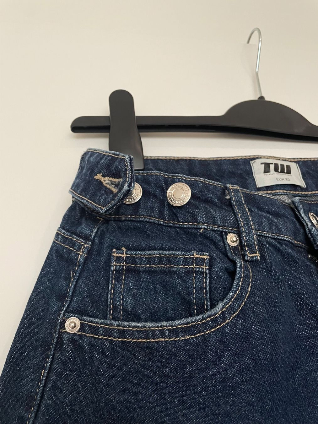 Tally Weijl Jeans: Jeans - Tally Weijl – Nuovo (secondo la descrizione) da La Chaux-de-Fonds venduto da ju_paol2 3