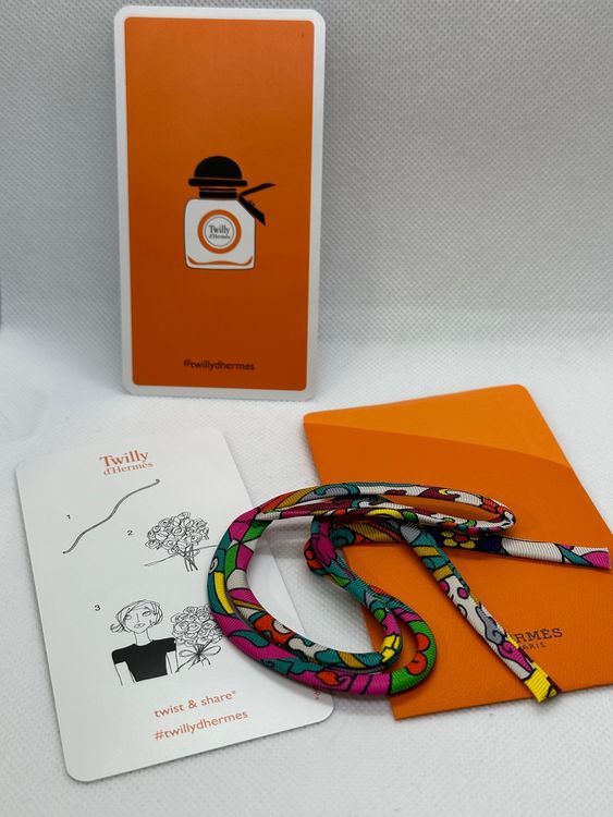 hermes-twilly-spaghetti-de-soie-neu-gem-ss-beschreibung-in-pully