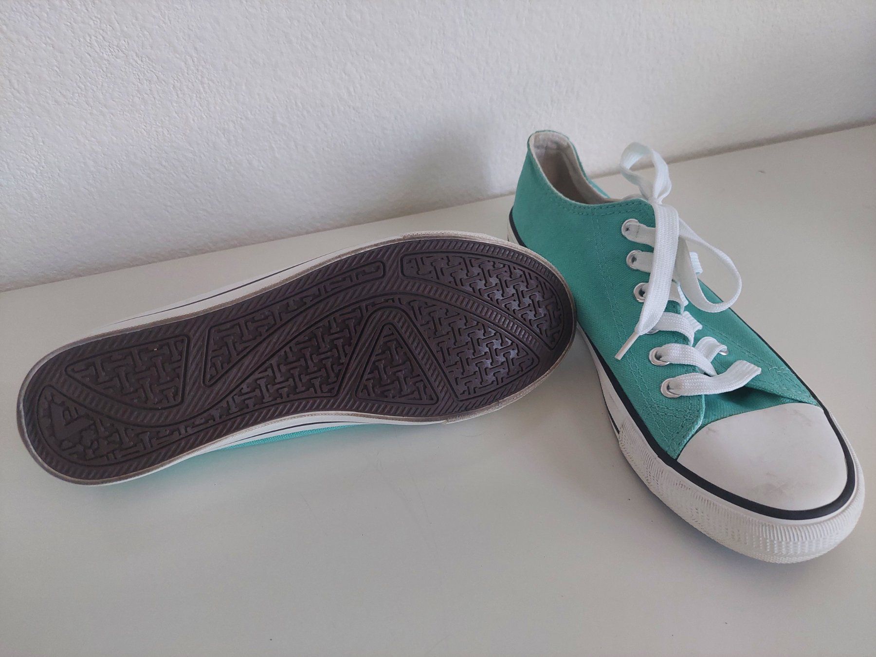 Graceland Damenschuhe: MINTFARBIGER STOFF TURNSCHUH GR. 38 – Gebraucht aus Münchenstein von Strupfi 1