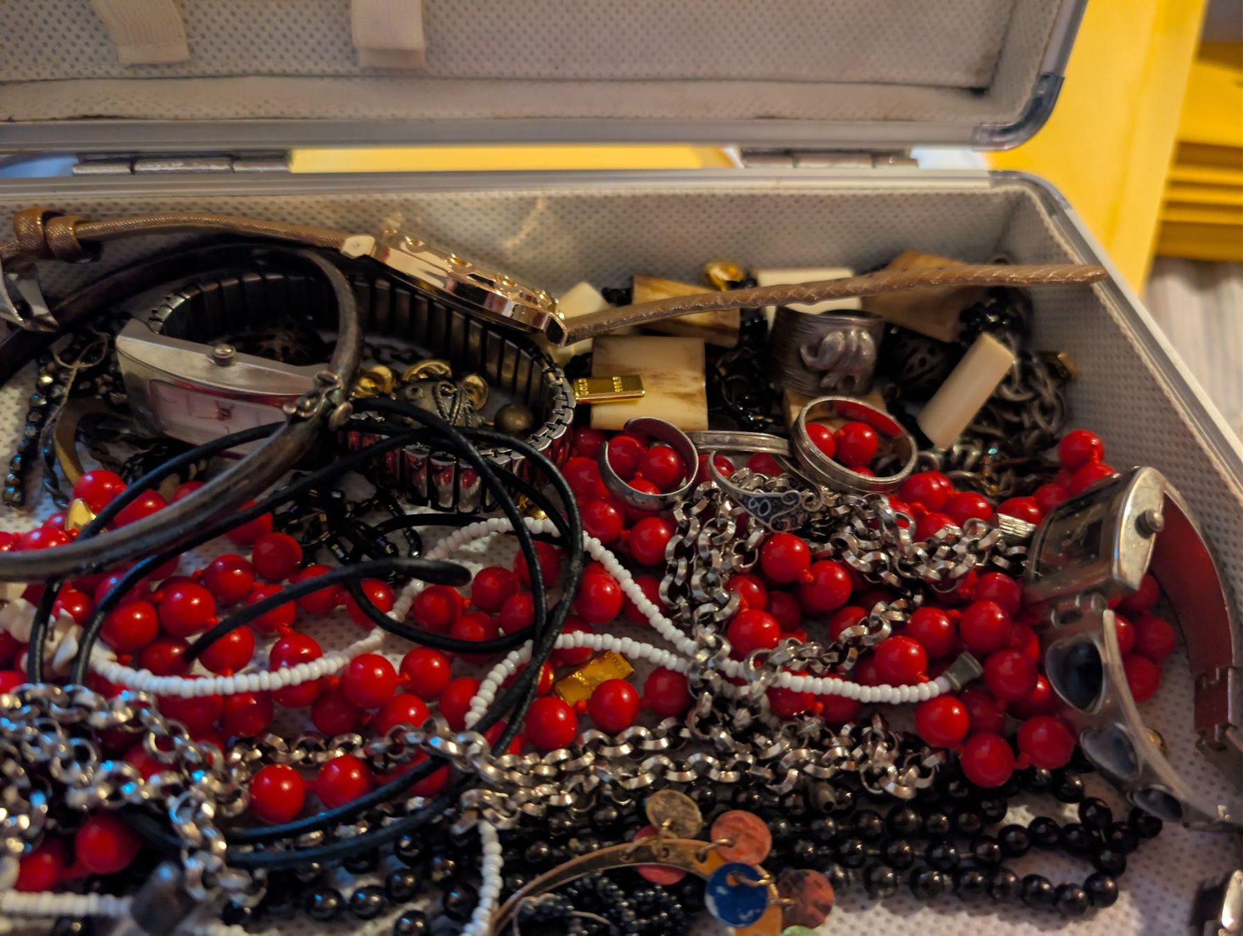 Altri gioielli: Gros lot de bijoux – Usato da Daillens venduto da cla_sj2w