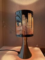 Retro Tischlampe mit Skyline Design, Vintage Look