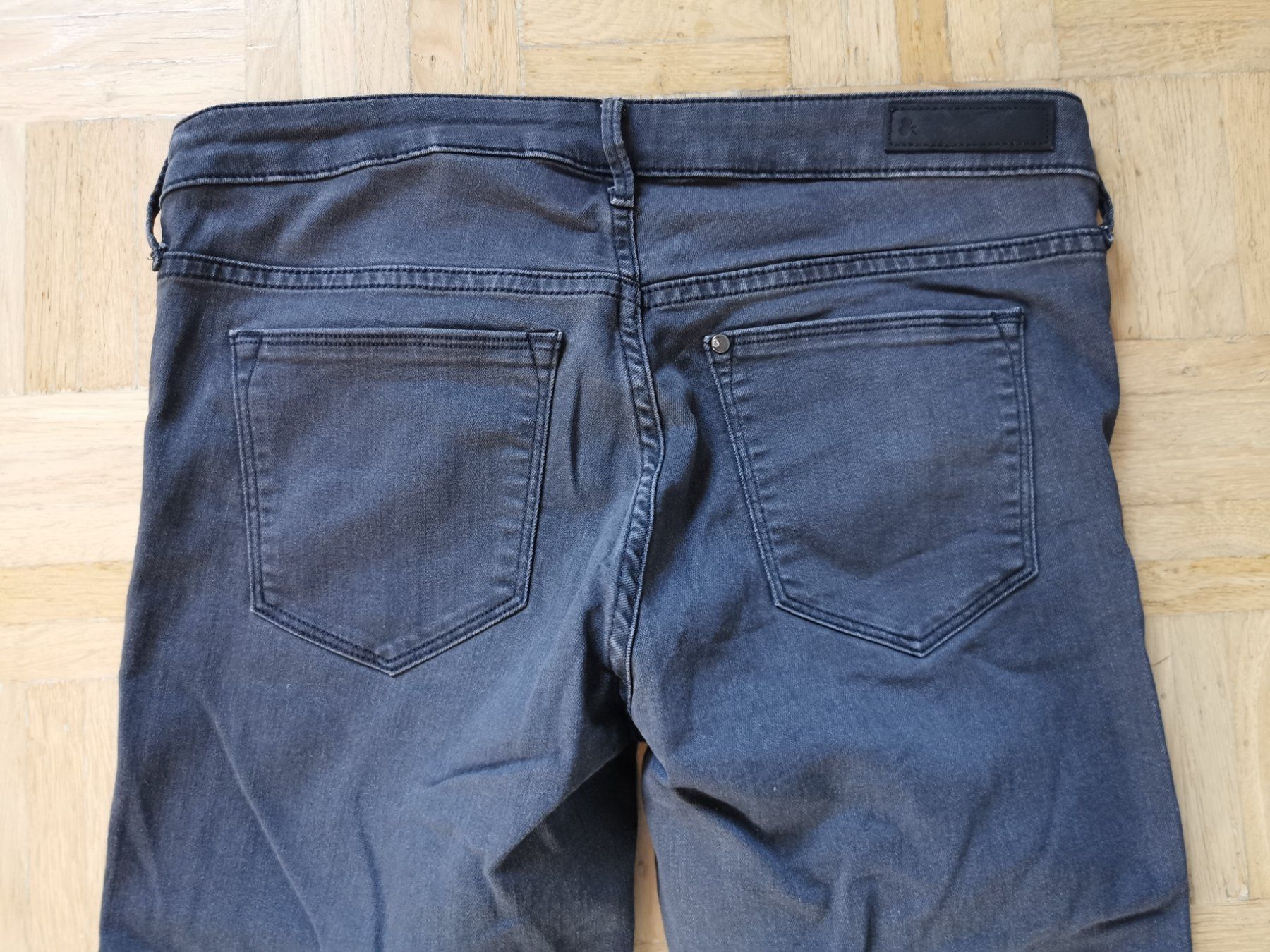H&M Jeans: Jeans H&M mit Strass Gr. 31/34 – Gebraucht aus Stäfa von flamingo_17 5