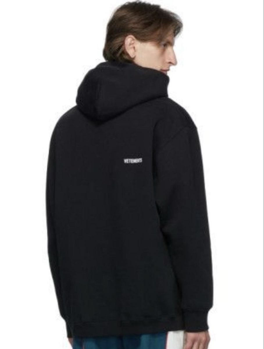 Pullover & Sweatshirts: Vetements Hoodie Black – Neu und originalverpackt aus Stans von RemoZimmermann 3