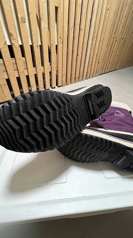 Damenschuhe: Bottes pour femmes  – Gebraucht aus Neuchâtel von tst_k8xv 1