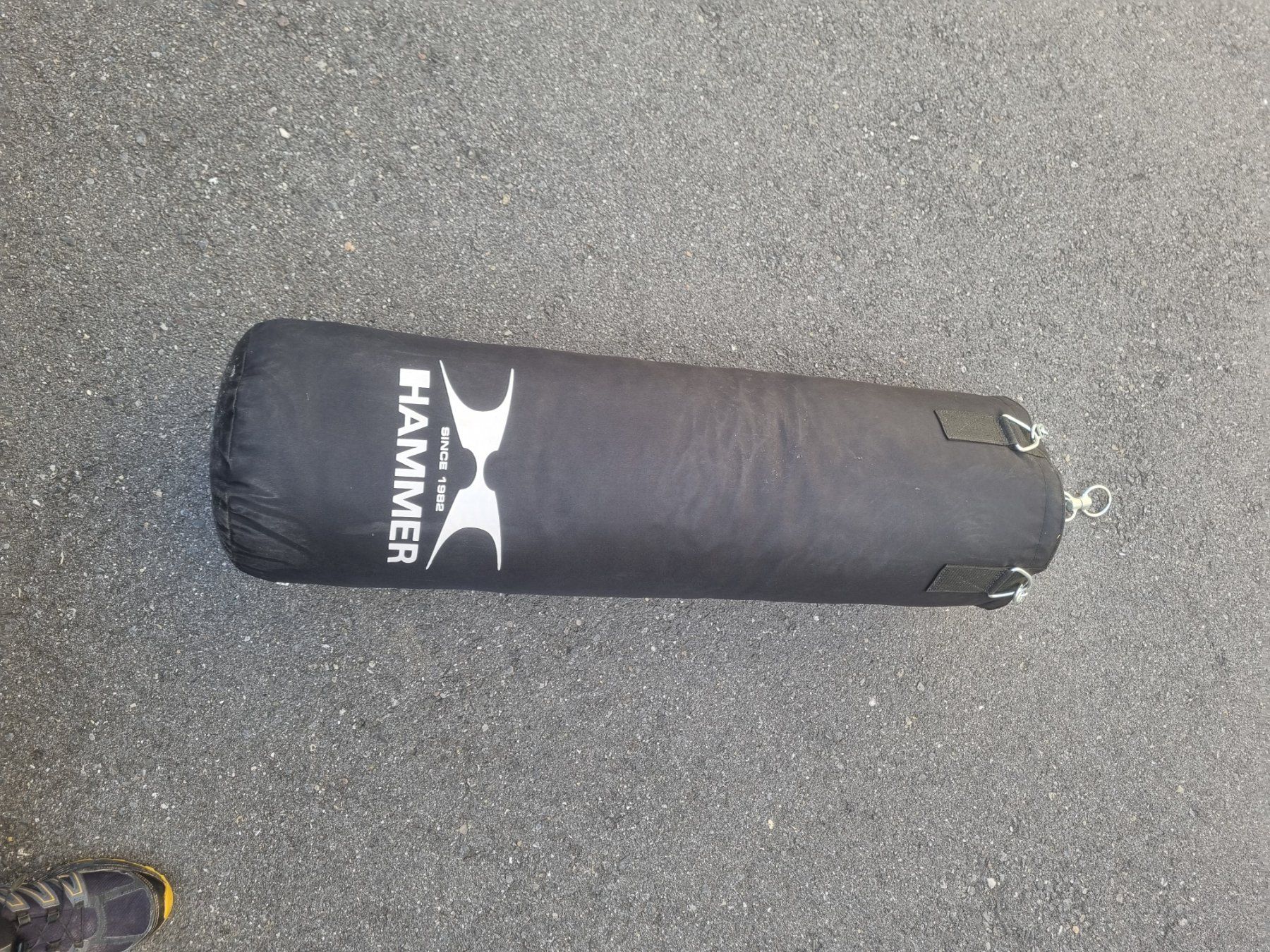 Sacs de frappe: Hammer Boxsack mit Boxhandschuhen – D'occasion à Ruswil par nic_yd2c 1
