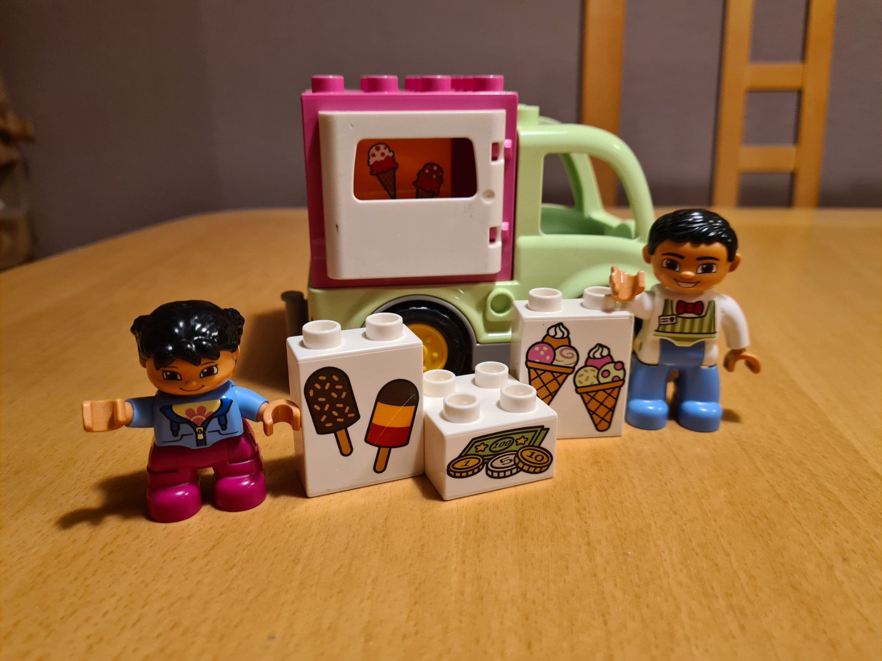 Lego Kit di costruzioni: lot LEGO Duplo Camion de glaces – Usato da Nyon venduto da Dap_j77s
