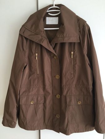 Neuwertige rehbraune edle Windjacke, Grösse 46