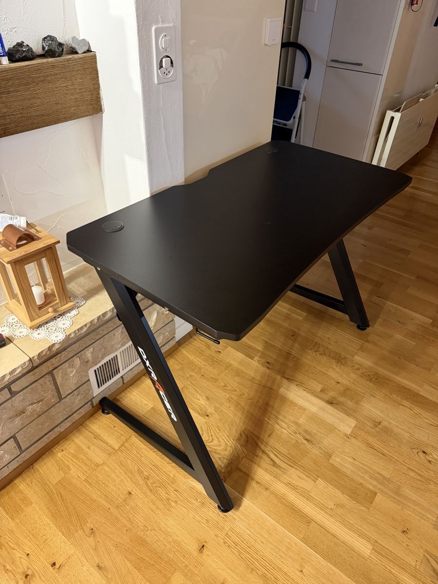 Tavoli: Gamingtisch DxRacer – Usato da Oberuzwil venduto da Ari_CHE 1