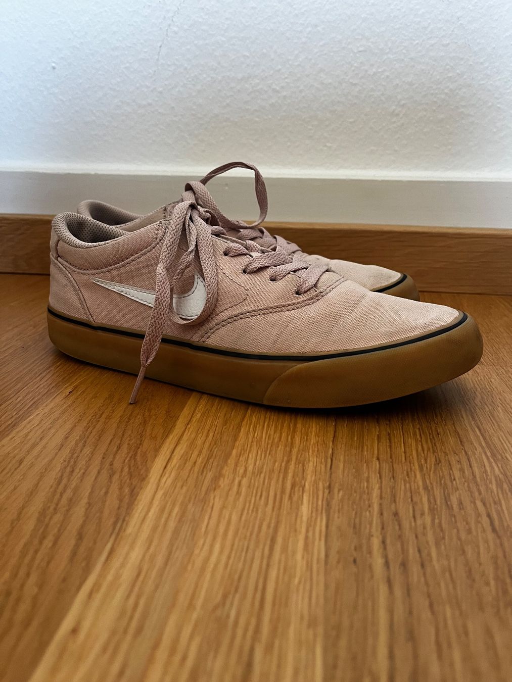 Nike Scarpe da donna: Nike Schuhe, Canvas | Gr. 38.5 – Usato da Zürich venduto da corinne.nussbaumer20 1