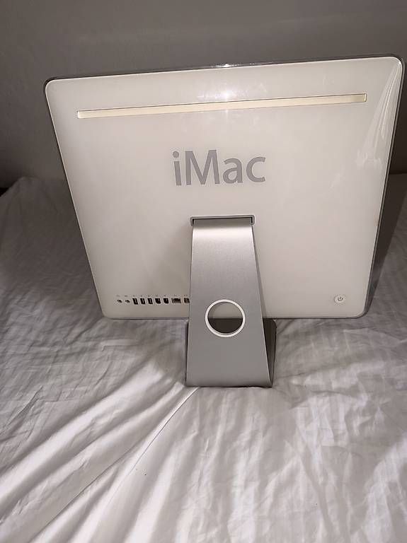 PC: iMac auf dem Jahr 2008  – Usato da Unterseen venduto da beE-Scooter 3