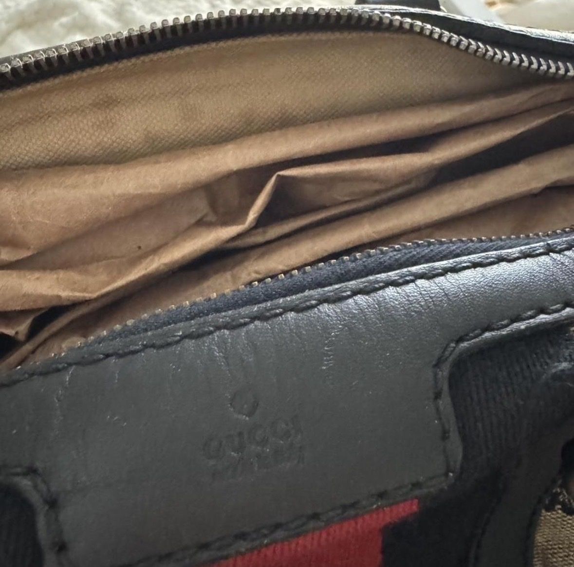 Gucci Taschen: Gucci vintage duffel bag – Gebraucht aus Richterswil von dil_vc79 2