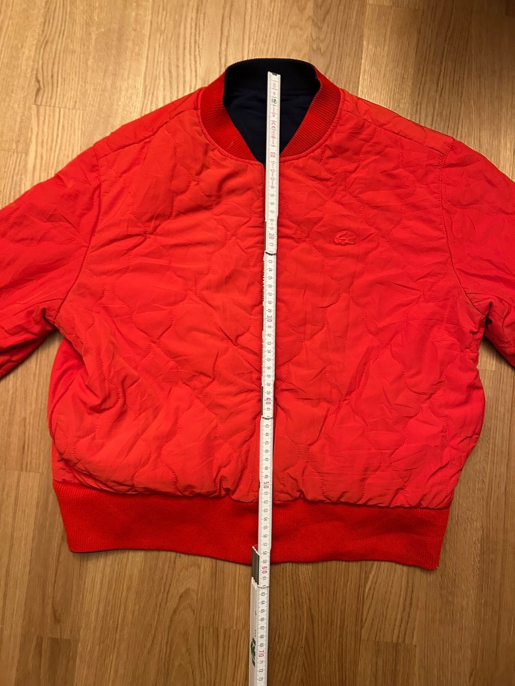 Lacoste Giacche: Lacoste Bomberjacke Rot/Dunkelblau Grösse M – Usato da Luzern venduto da ThrowbackVintage 7