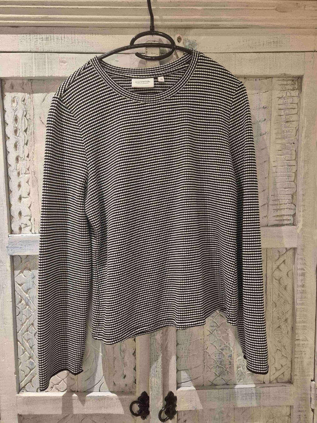Comma Pulls & Sweat-shirts: Commas Strickpullover, Grösse 38, Schwarz/Weiss, Top Zustand – D'occasion à Reinach BL par NeuEntdeckt