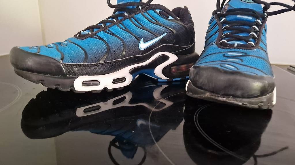 Chaussures hommes: Nike TN Air Max Plus, taille 41 – D'occasion à Montcherand par cin_7lrq