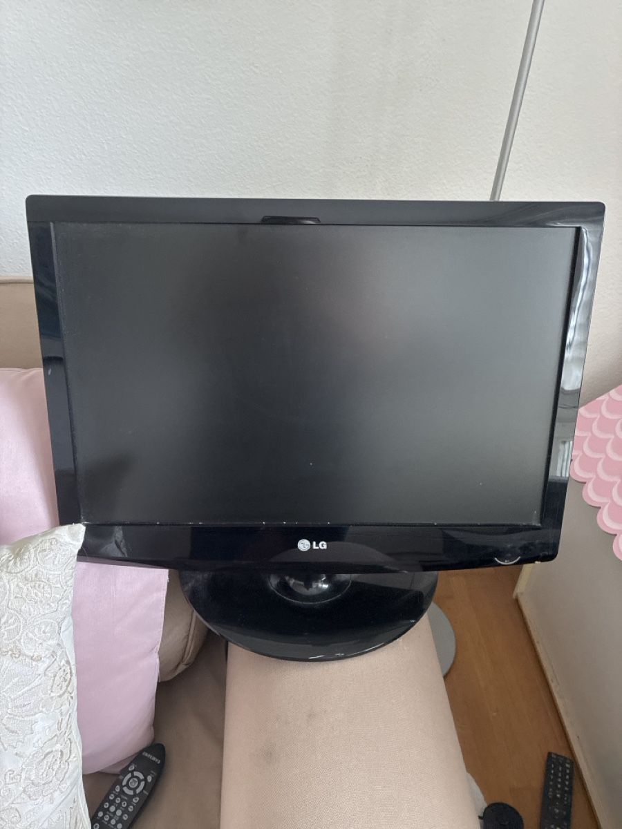Televisori: Lg flatscreen chf – Usato da Herrliberg venduto da lin_ss9s