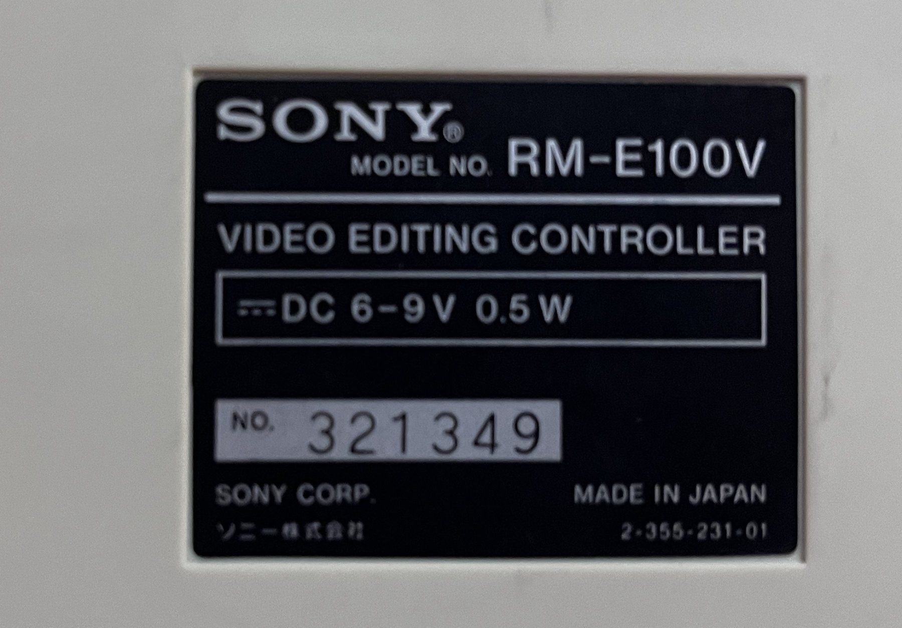 Sistema di controllo: Sony RM-E100V Video Editing Controller – Usato da Allschwil venduto da Zermatt 2
