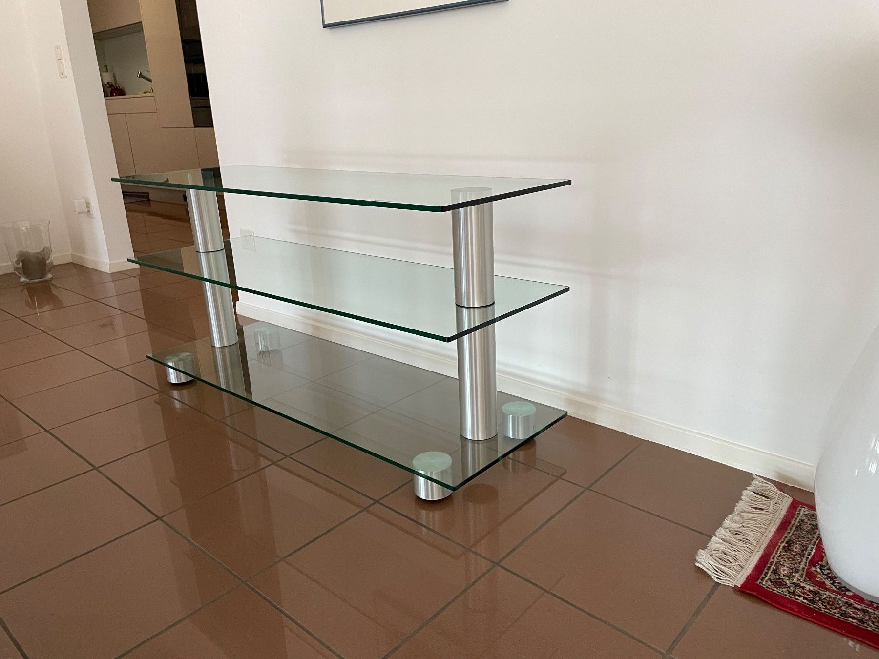 Mobili TV: Glasmöbel: Edles TV-Möbel/Sideboard mit 3 Glasplatten – Usato da Einsiedeln venduto da wil_t9xt 2