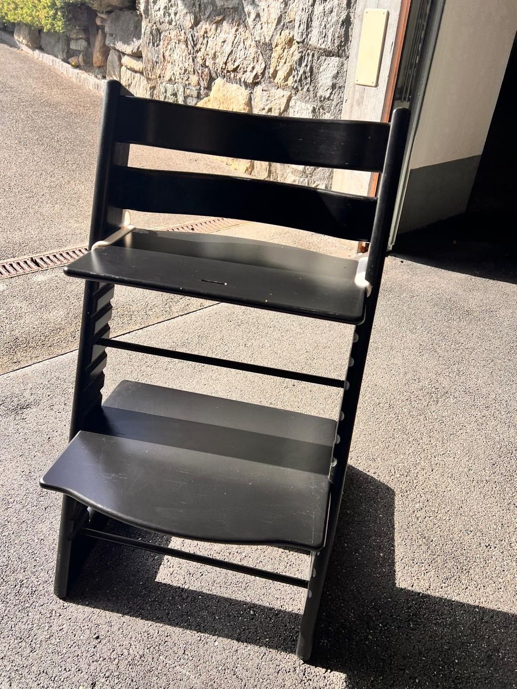 Stokke Seggioloni: Tripp Trapp Hochstuhl Stokke Schwarz – Usato da Küsnacht ZH venduto da ch_schweiz