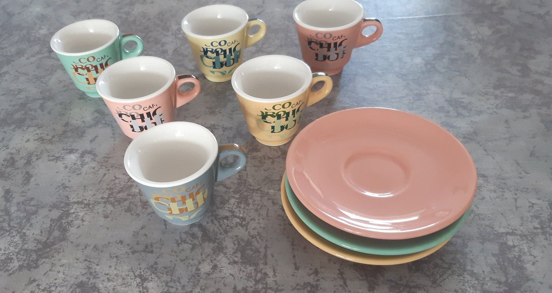 Chicco Tasses: 6 Espresso-Tassen mit 3 Teller – D'occasion à Arch par Drosselbart