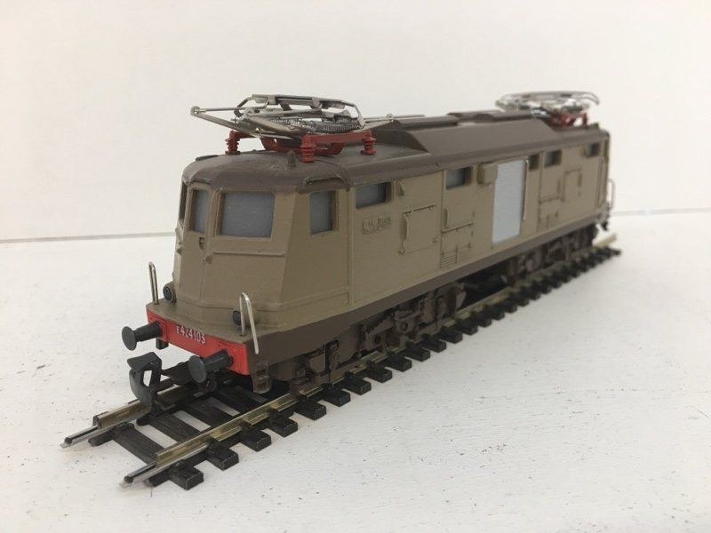 Märklin Modelleisenbahnen: Märklin H0 3035 Elektrolokomotive E 424 FS braun – Gebraucht aus Büsserach von ModellbahnDepot 5