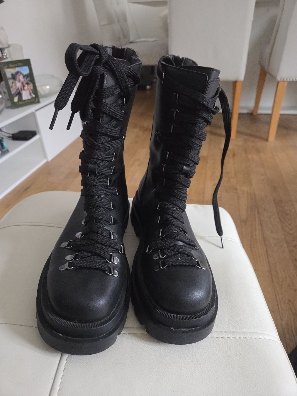 Scarpe da uomo: Bottes  noires, robustes et élégantes - Taille 39 – Nuovo (secondo la descrizione) da Bern venduto da abs76 2