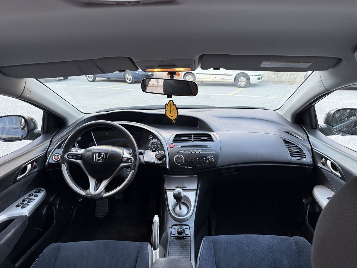 Honda Automobili: Honda Civic 1.8i – Usato da Domat/Ems venduto da Opmofe 5