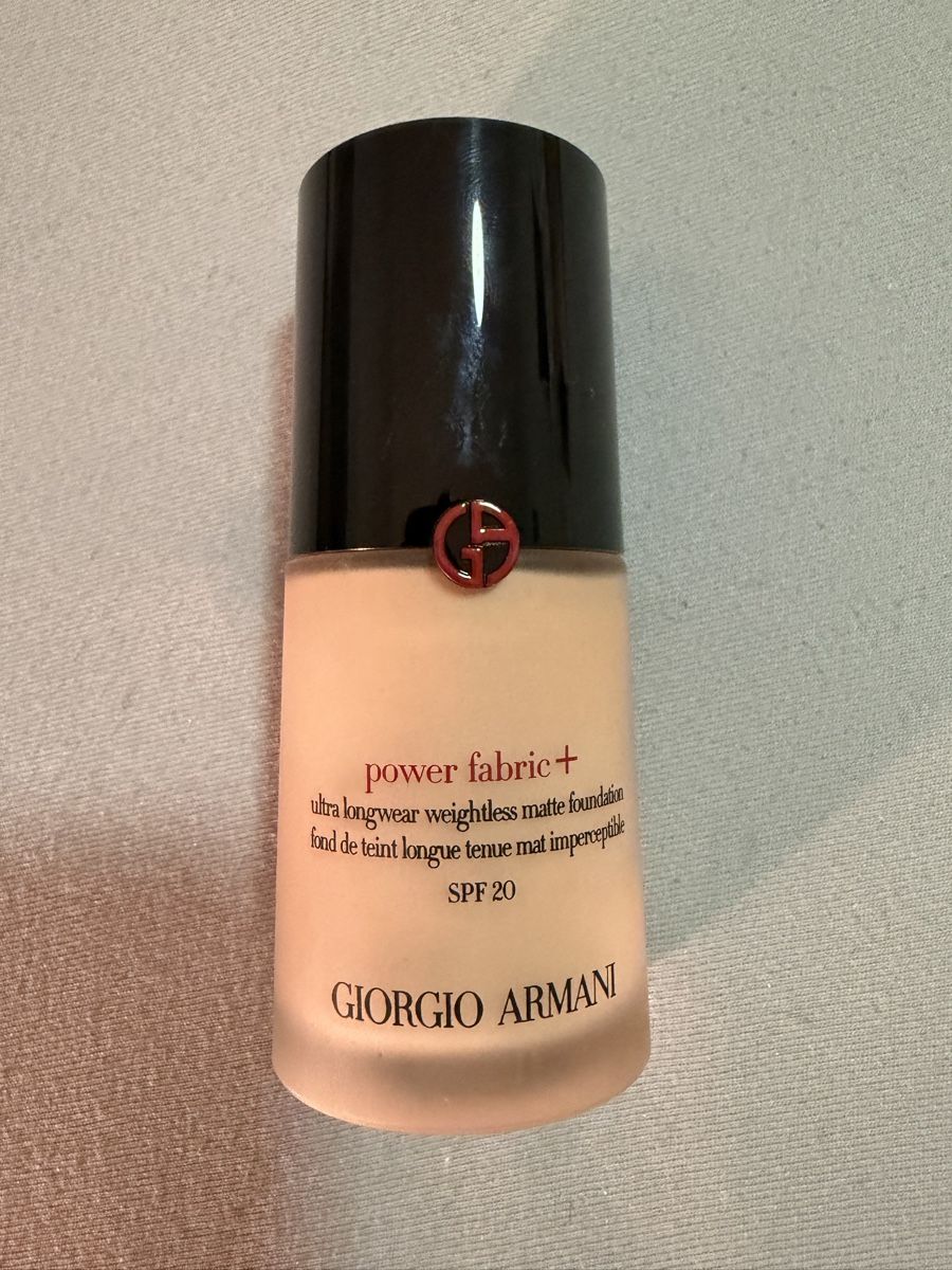 Armani Make-up: Giorgio Armani Fondation – Usato da Heiden venduto da Sejlaa