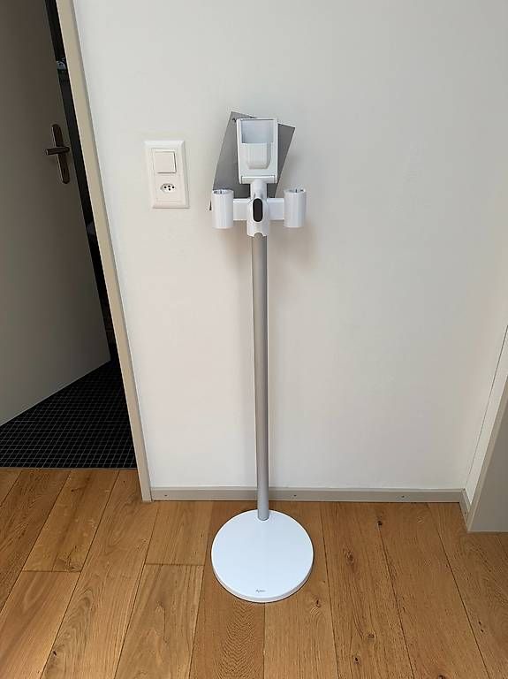 Dyson Aspirapolveri & Accessori: Dyson Dok Multi stand for Gen5 Detect – Nuovo (secondo la descrizione) da Horgen venduto da peterp