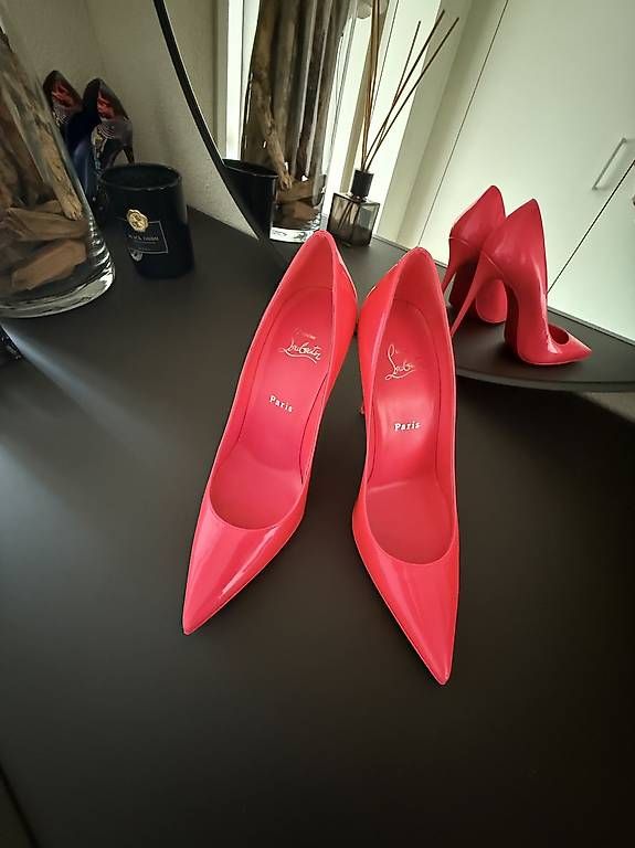 Scarpe da donna: Louboutin Pumps – Usato da Schindellegi venduto da wae_fhj7 1