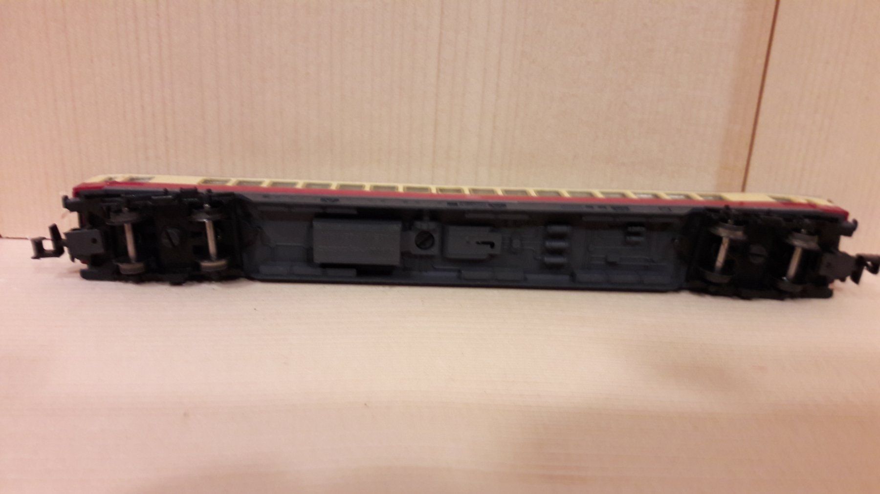 Arnold Modelleisenbahnen: Arnold N : DB voiture 1ère classe – Gebraucht aus Buttes von Cafe2005 7