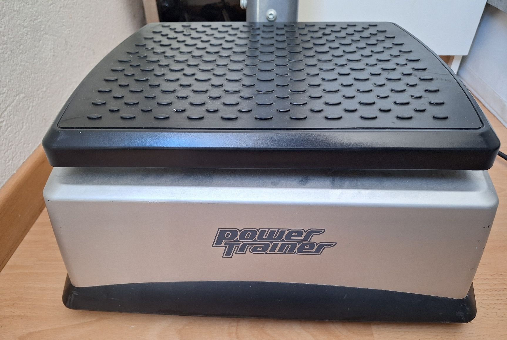 Hometrainer: Vibrationsplatte – Gebraucht aus Urtenen-Schönbühl von jne_mvm7 3