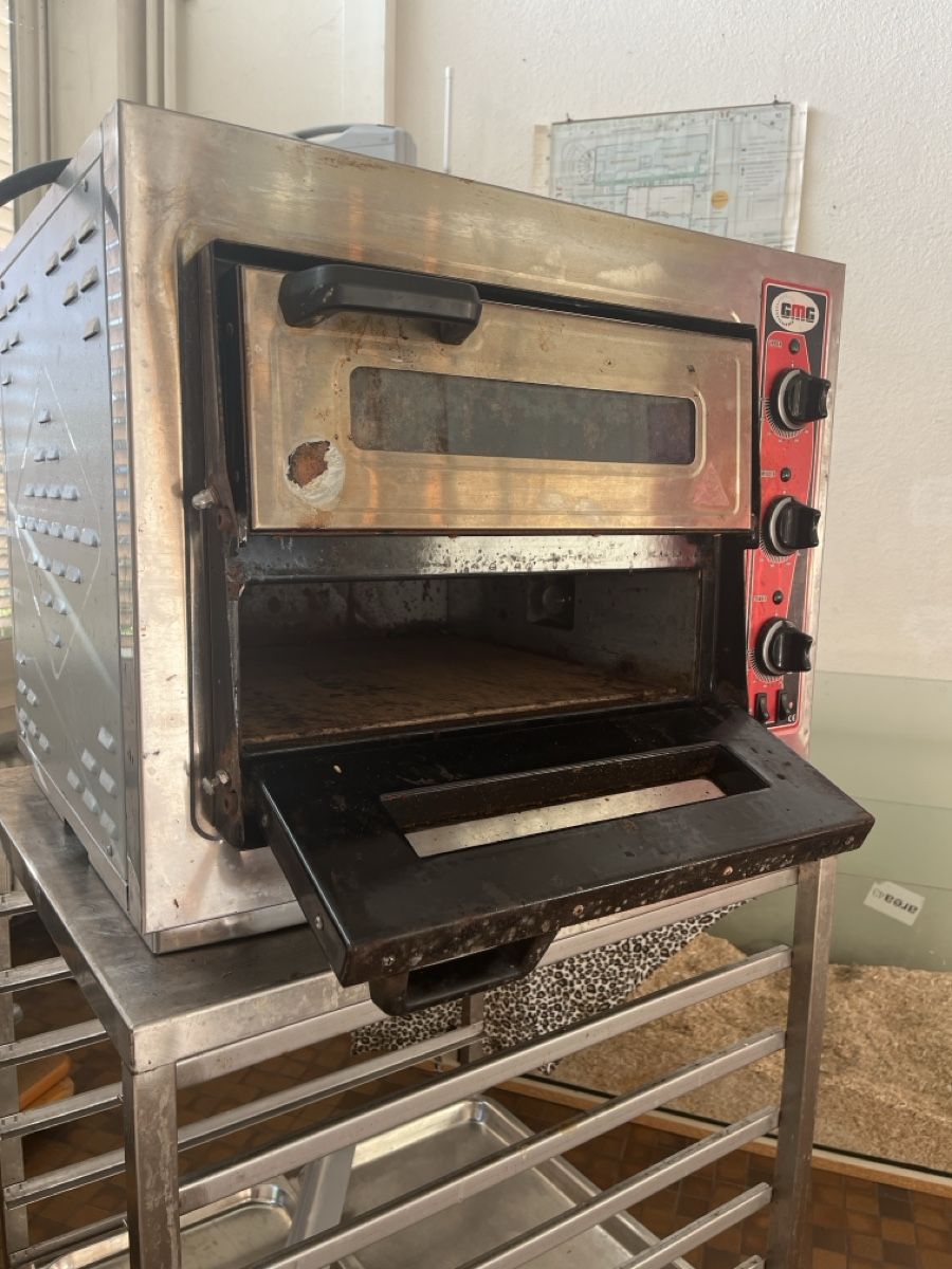 Forni per pizza: Pizzaofen mit Untergestell – Usato da Zürich venduto da car_pk79 4