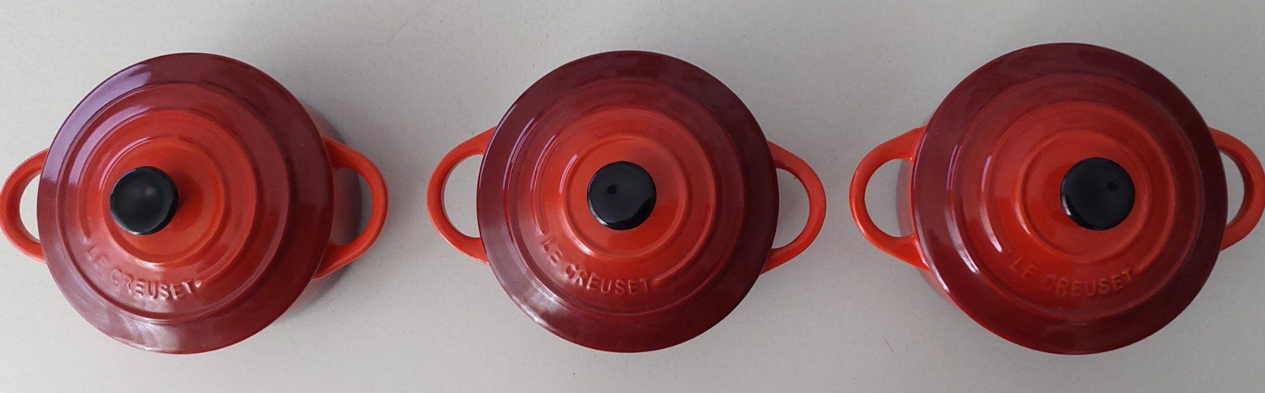 Le Creuset Teglie da forno: 3 Le Creuset Mini-Cocottes mit Deckel, neuwertig – Nuovo (secondo la descrizione) da Uitikon Waldegg venduto da Boots15 1